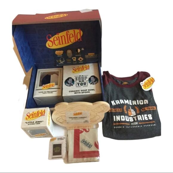 Cutterfly Seinfeld Collectors Bundle Merchandise Gift Box, Medium T-Shirt - Picture 1 of 15